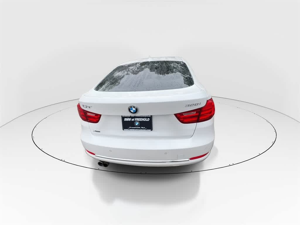 Thumbnail: 2015 BMW 3 Series - 8