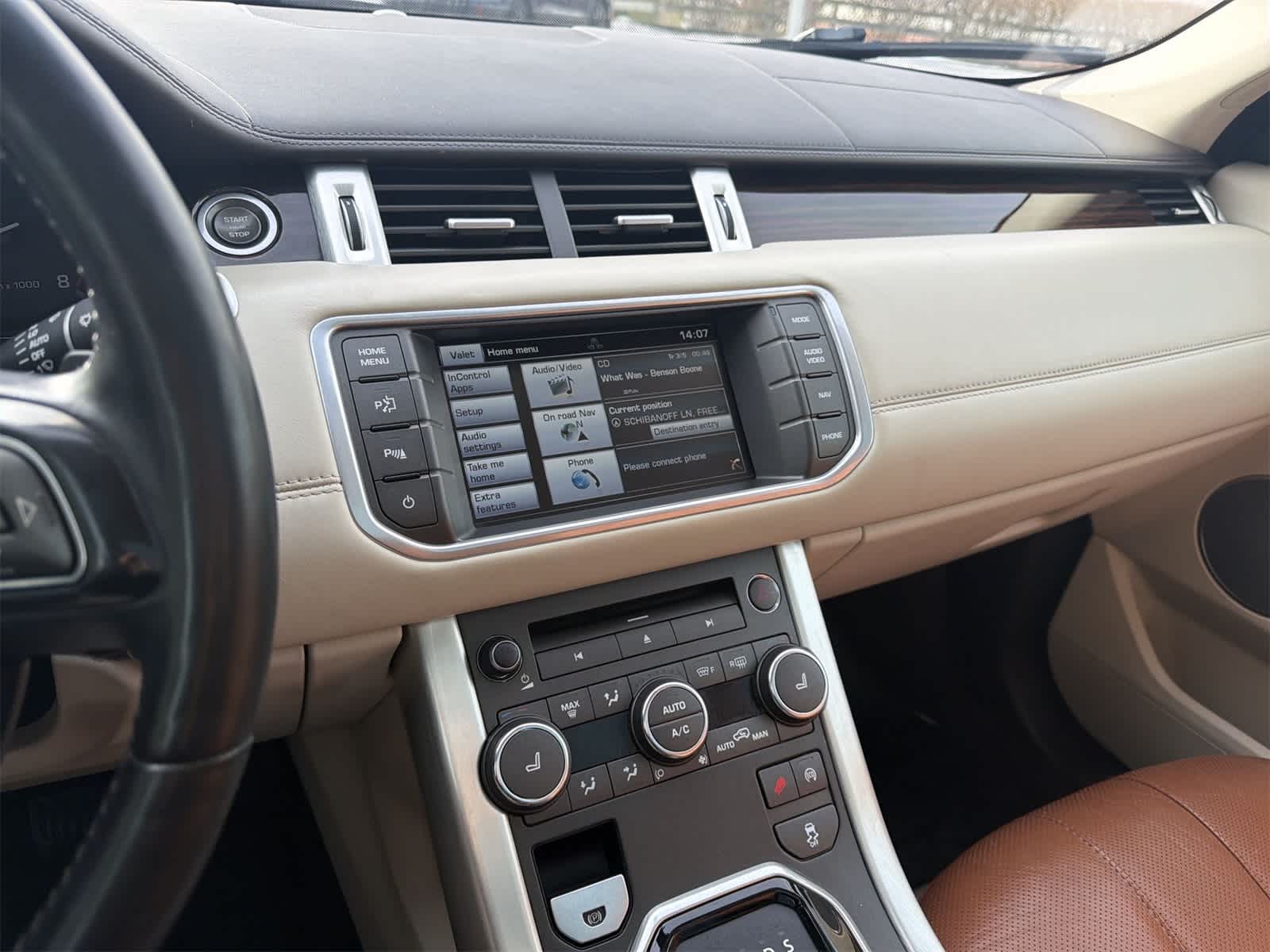 Thumbnail: 2015 Land Rover Range Rover Evoque - 24