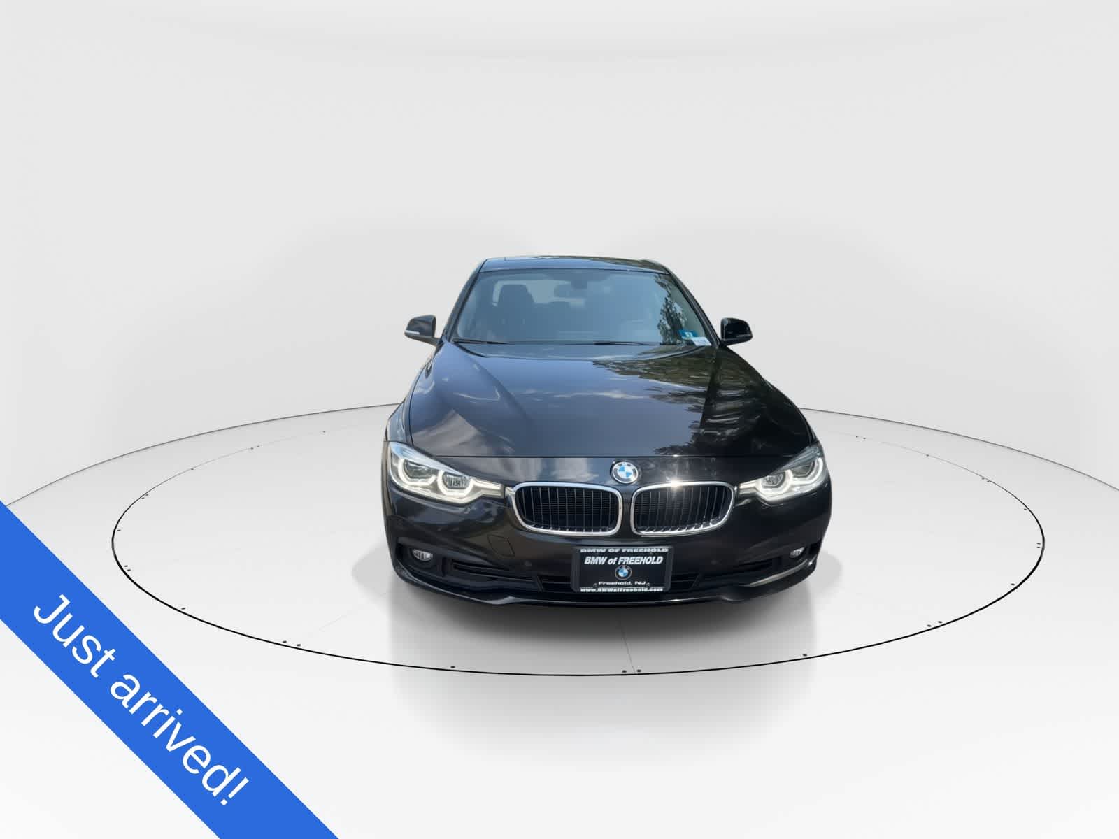 Used 2018 BMW 3 Series 320i with VIN WBA8E5G53JNU46907 for sale in Freehold, NJ