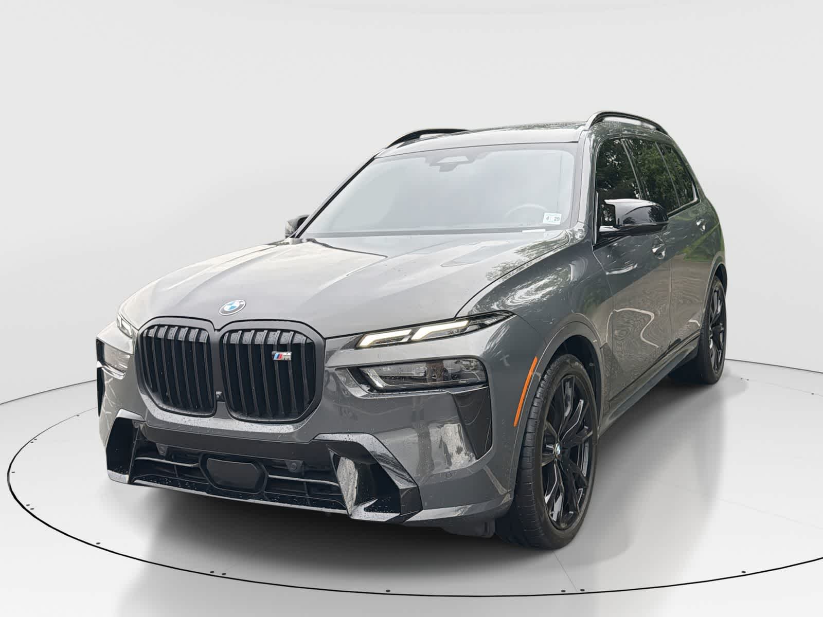 2025 BMW X7 M60i's photo