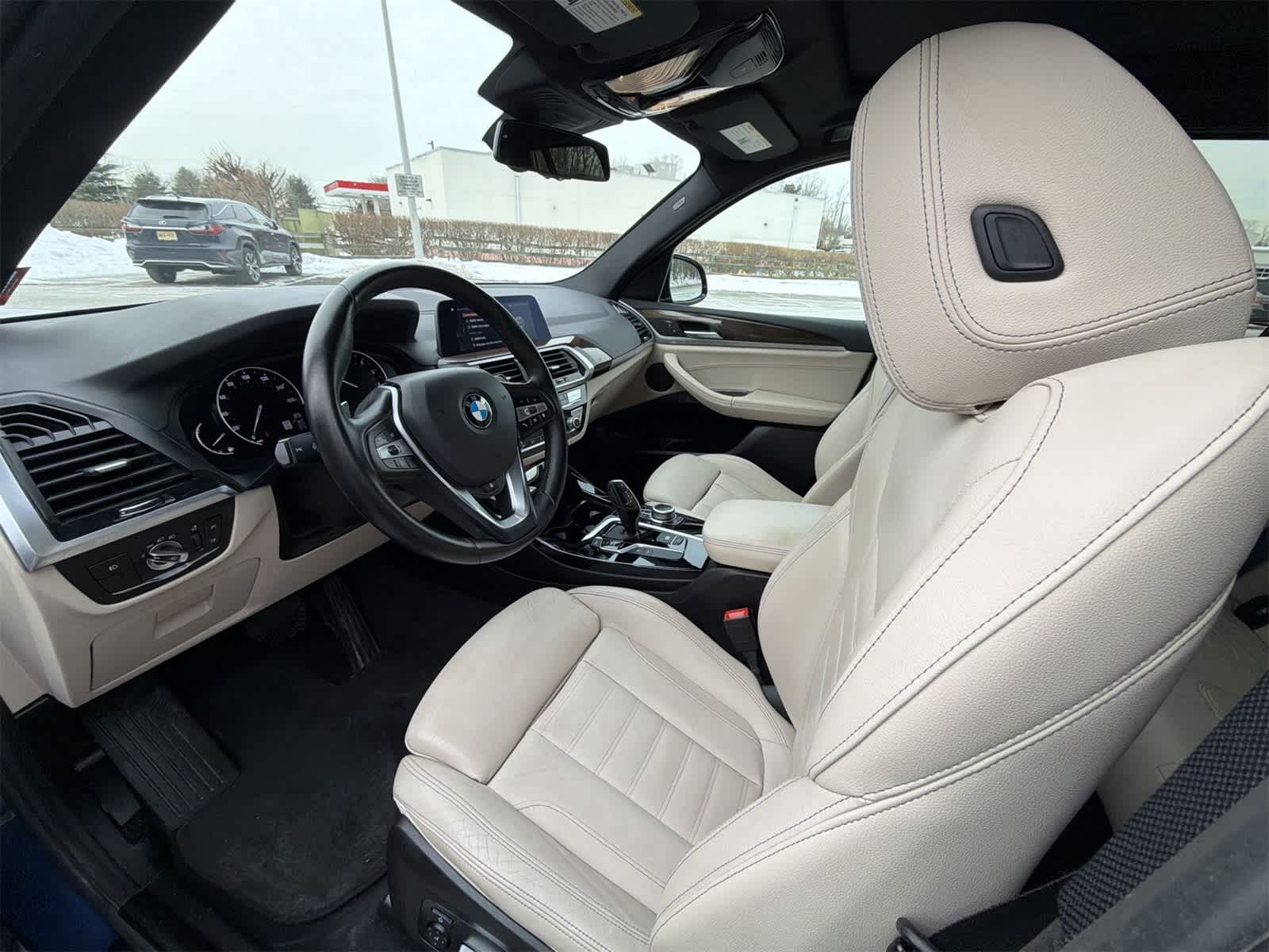 Thumbnail: 2021 BMW X3 - 10