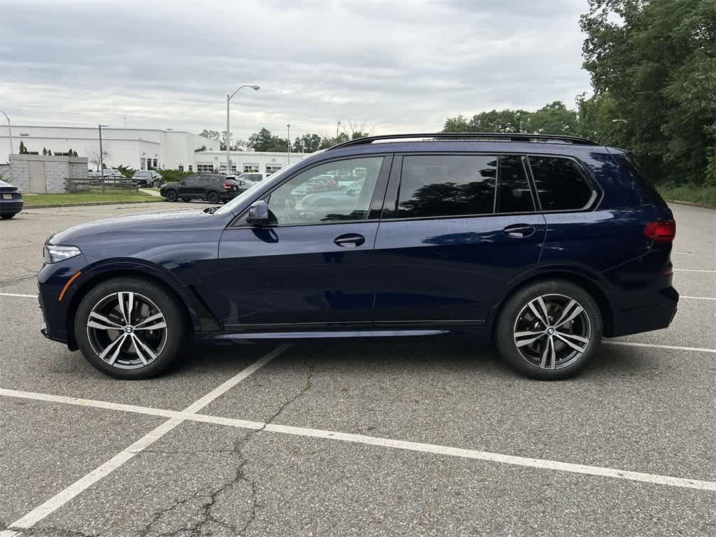 Thumbnail: 2021 BMW X7 - 11