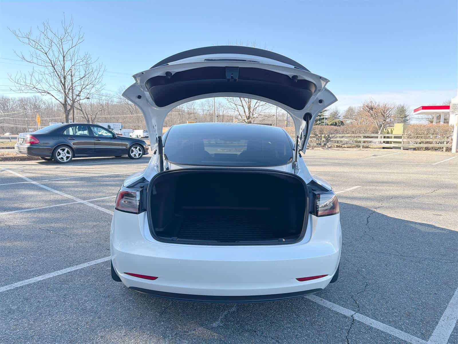 Thumbnail: 2022 Tesla Model 3 - 27