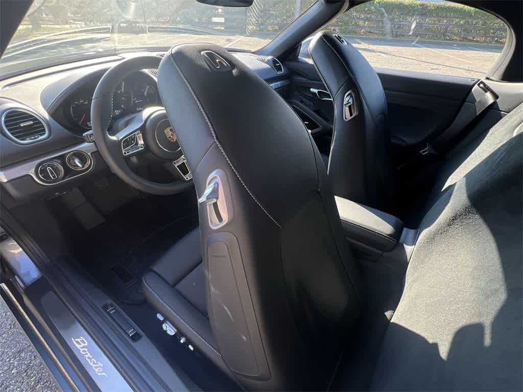 Thumbnail: 2025 Porsche 718 Boxster - 19