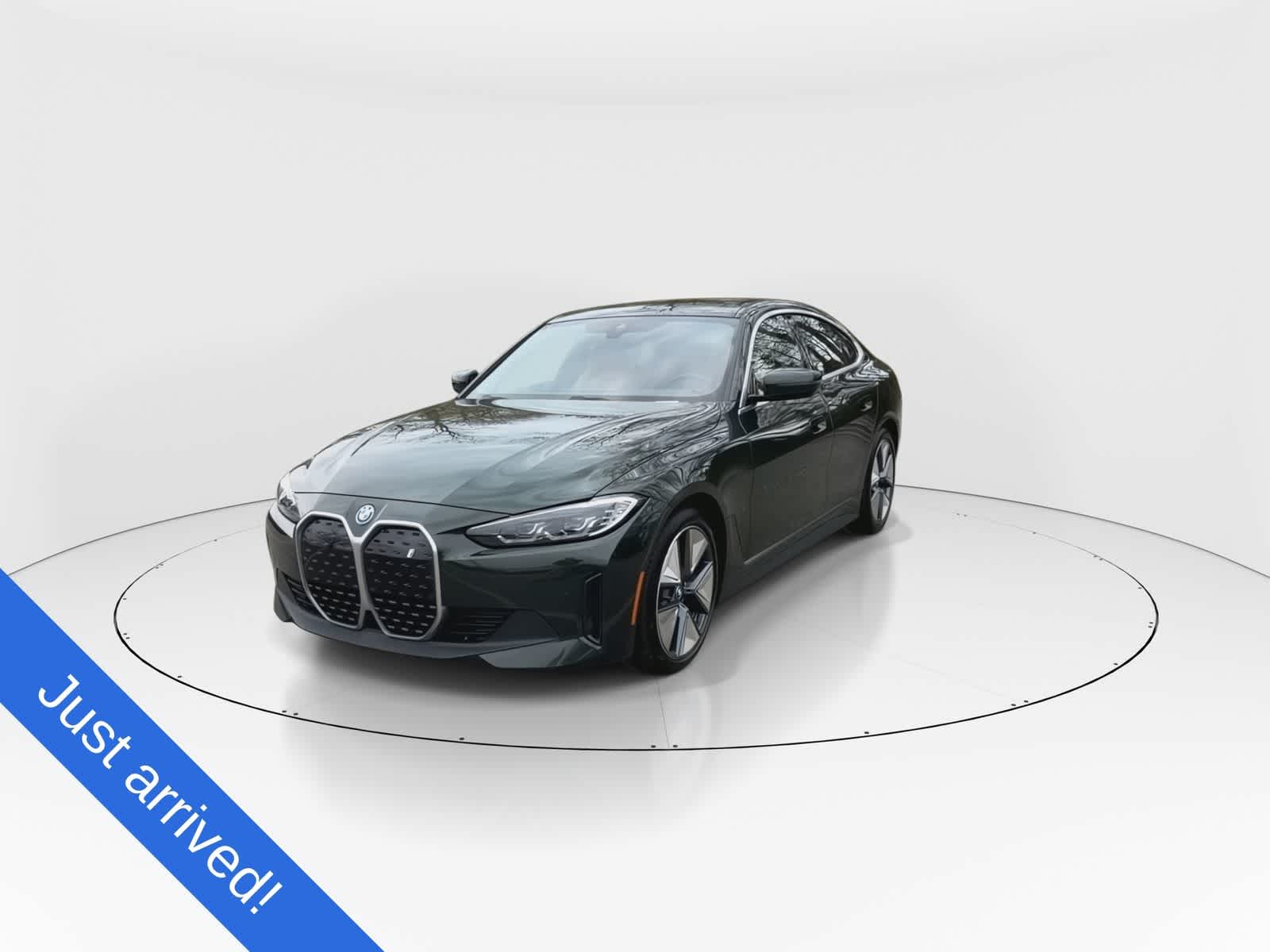 Thumbnail: 2023 BMW i4 - 4