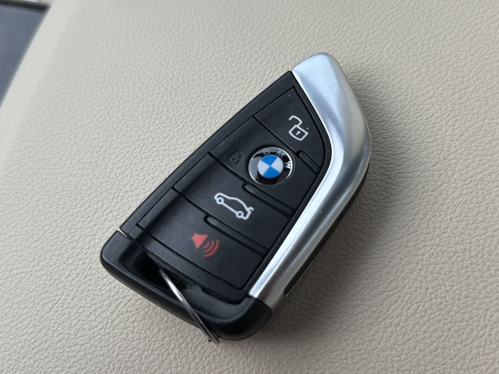 Thumbnail: 2022 BMW 3 Series - 28