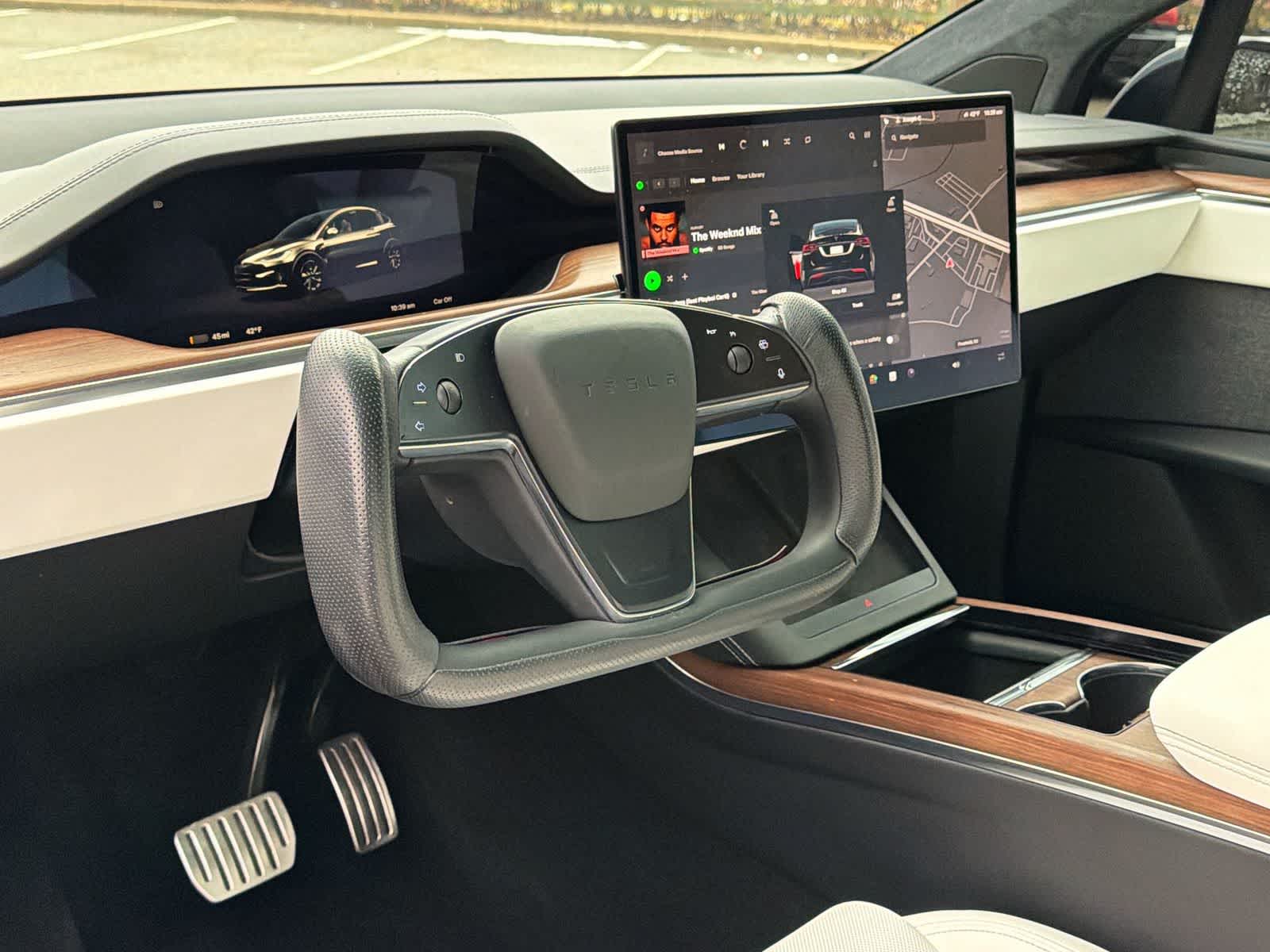 Thumbnail: 2023 Tesla Model X - 23