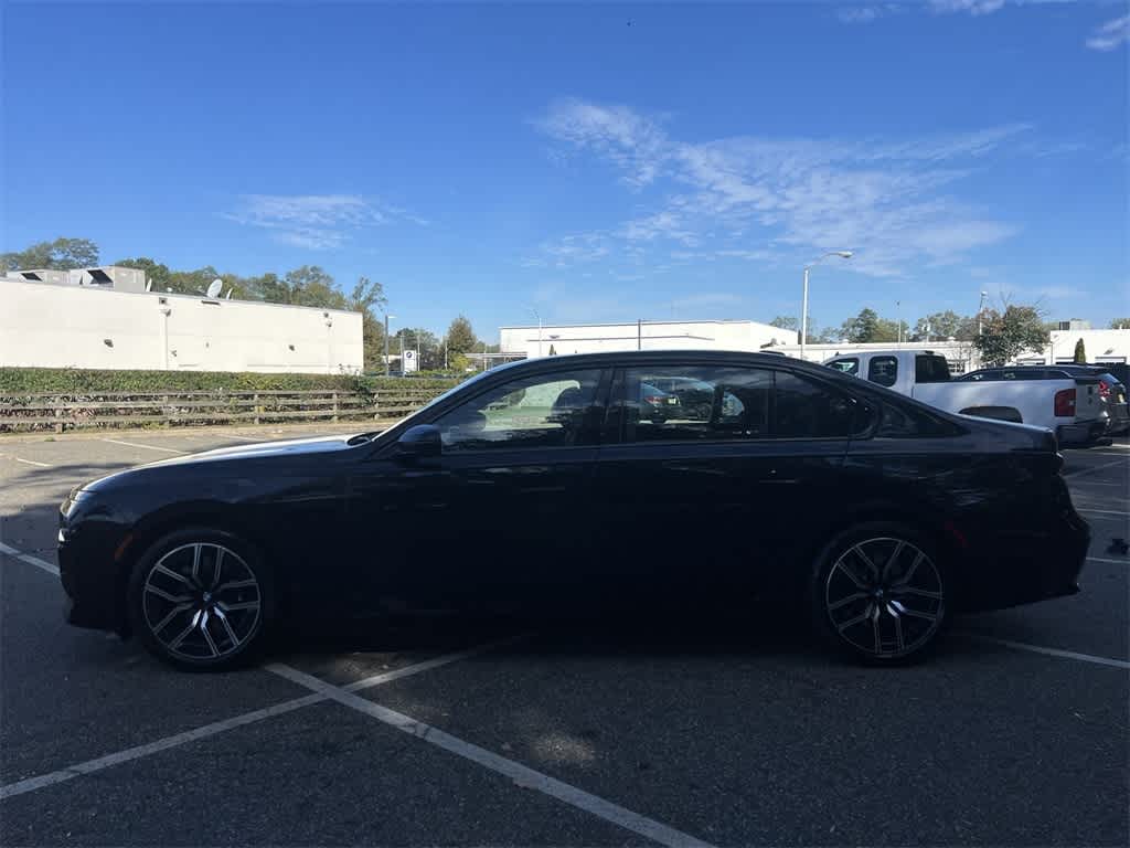 Thumbnail: 2025 BMW i7 - 11