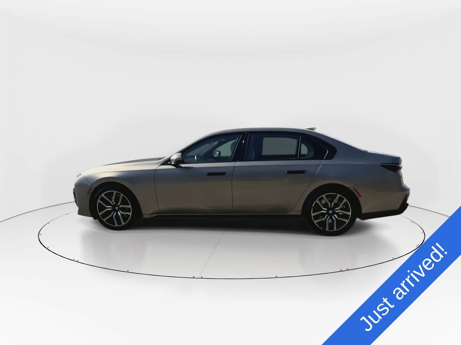 Thumbnail: 2023 BMW 7 Series - 5