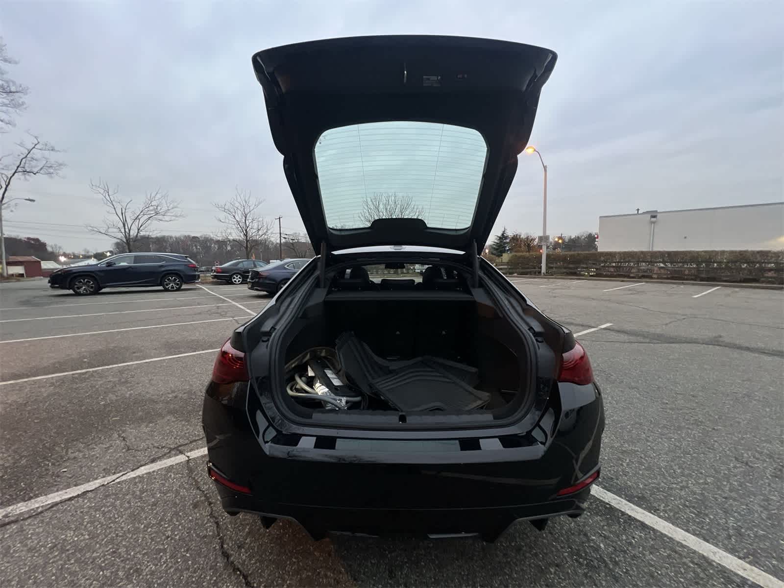 Thumbnail: 2025 BMW i4 - 27