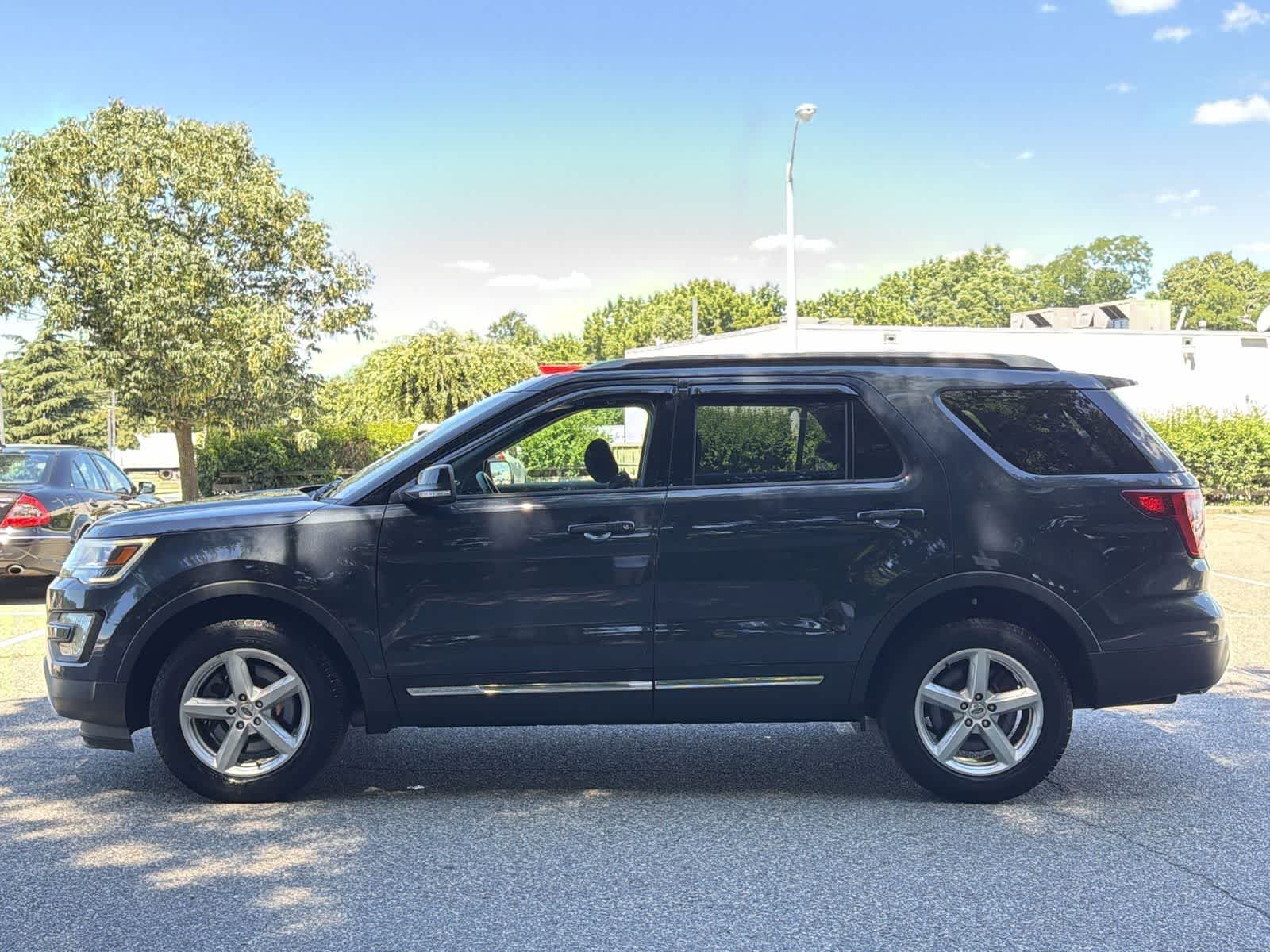 Thumbnail: 2017 Ford Explorer - 11