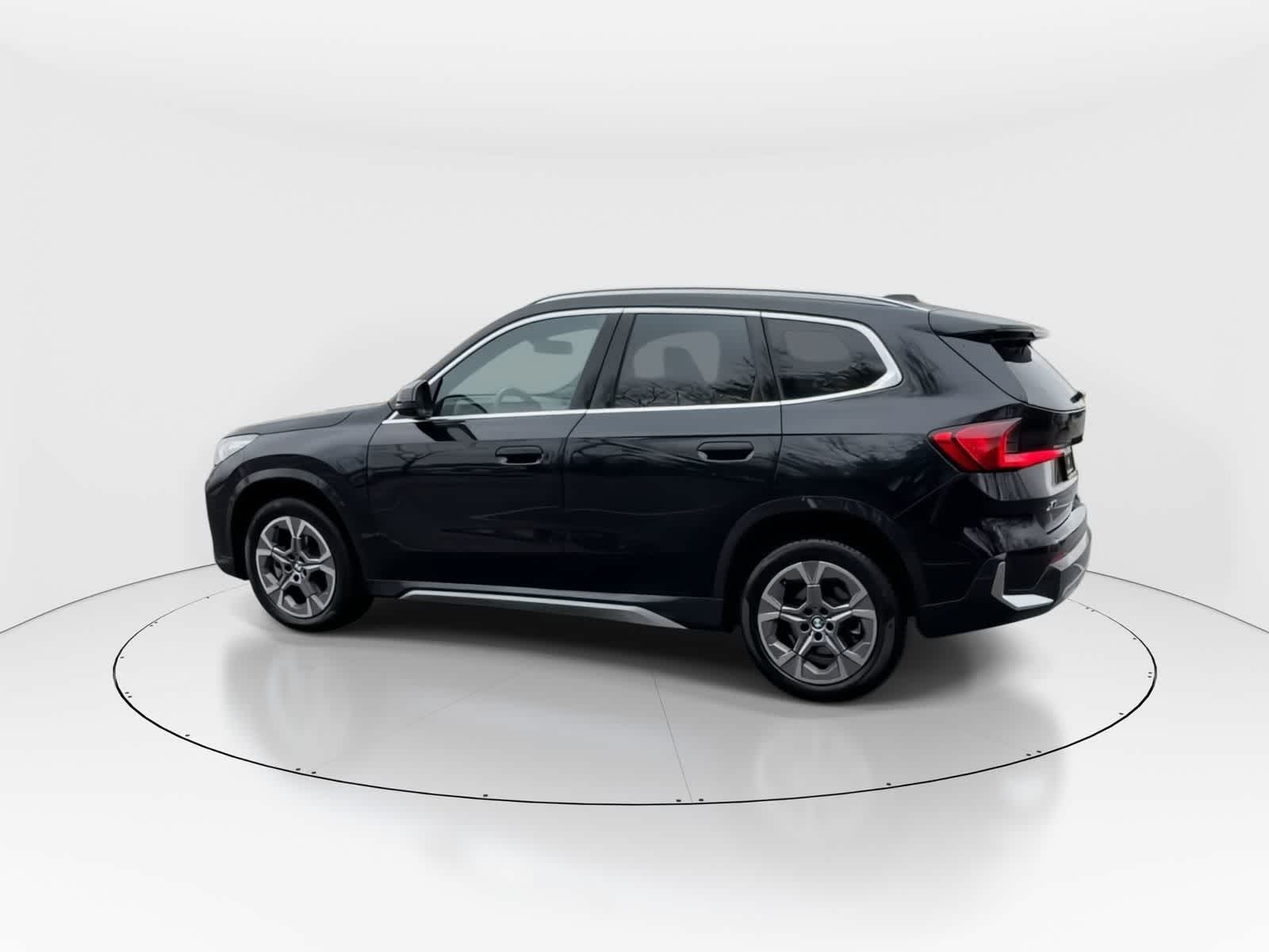 Thumbnail: 2025 BMW X1 - 9