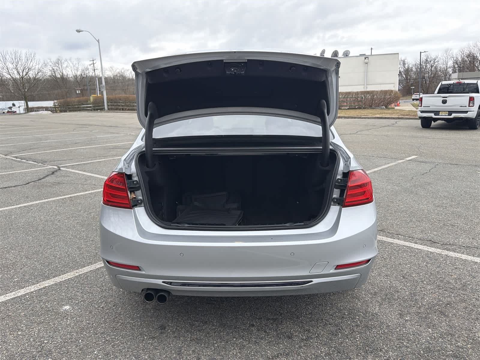 Thumbnail: 2015 BMW 3 Series - 27