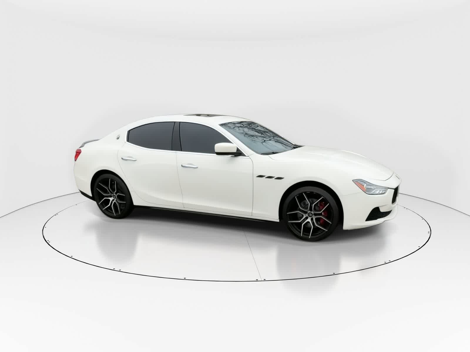 Thumbnail: 2015 Maserati Ghibli - 9