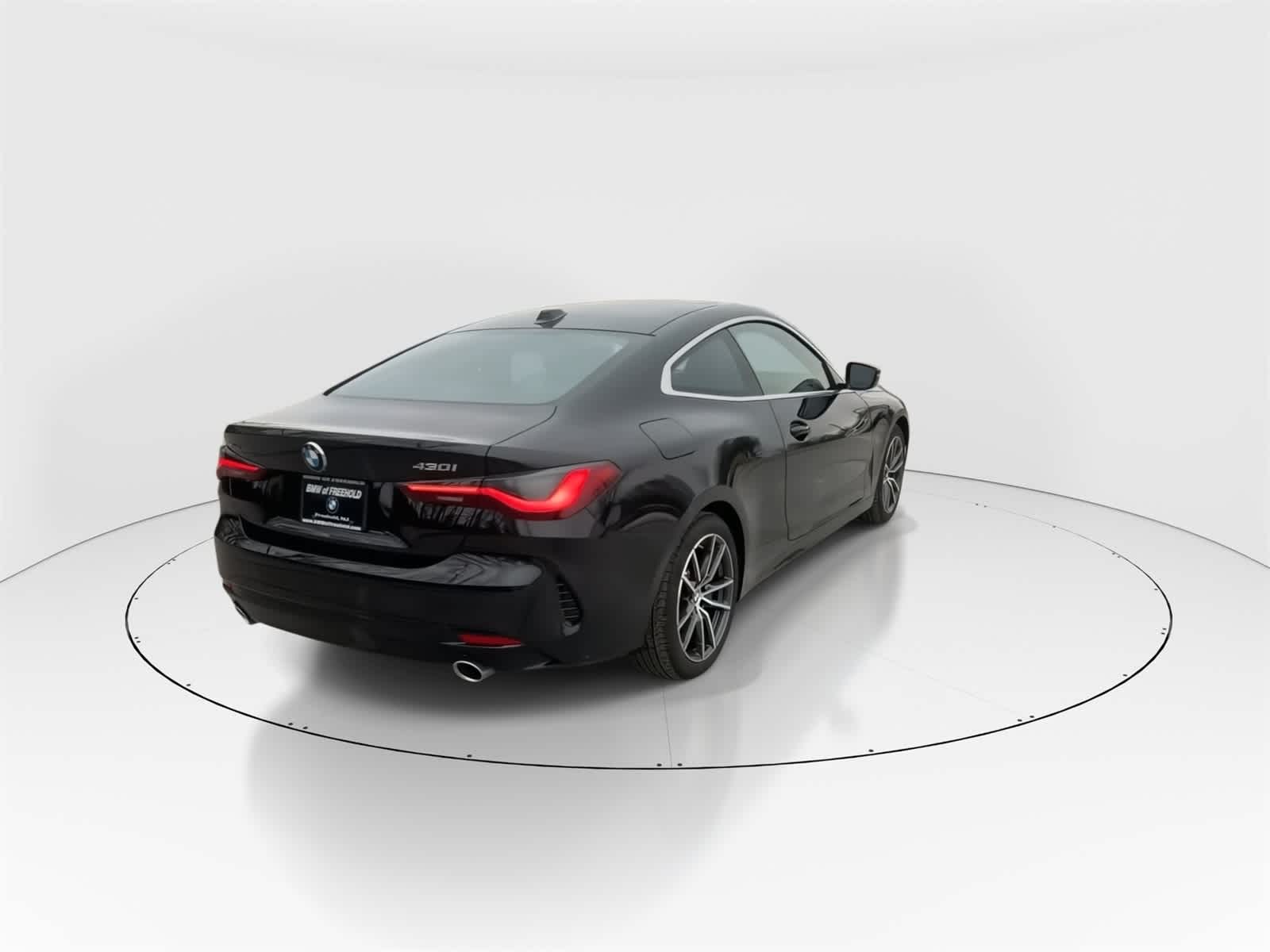 Thumbnail: 2026 BMW 4 Series - 9