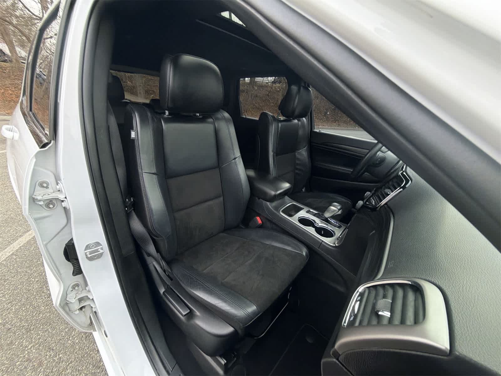 Thumbnail: 2019 Jeep Grand Cherokee - 22