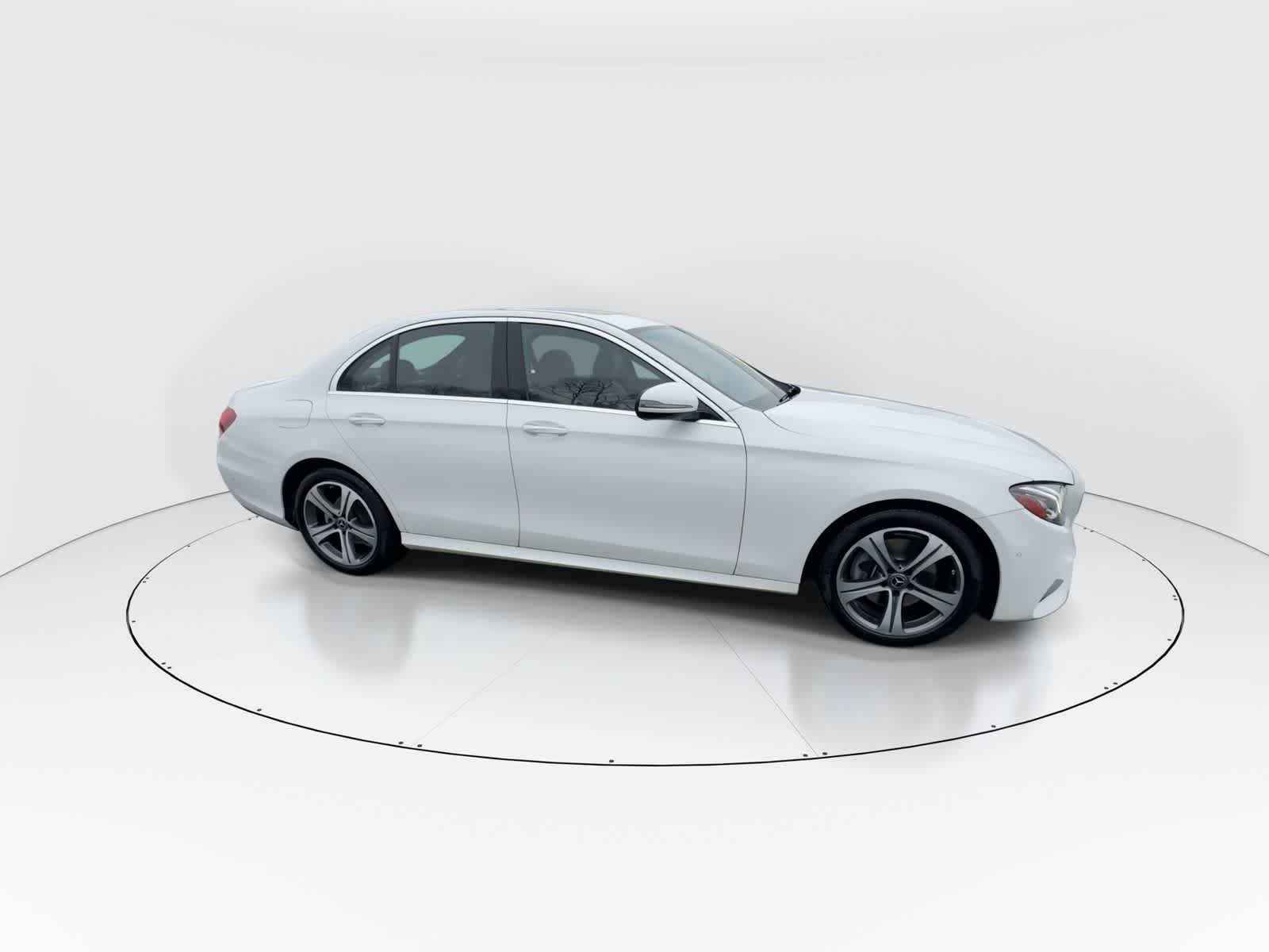 Thumbnail: 2018 Mercedes-Benz E-Class - 9