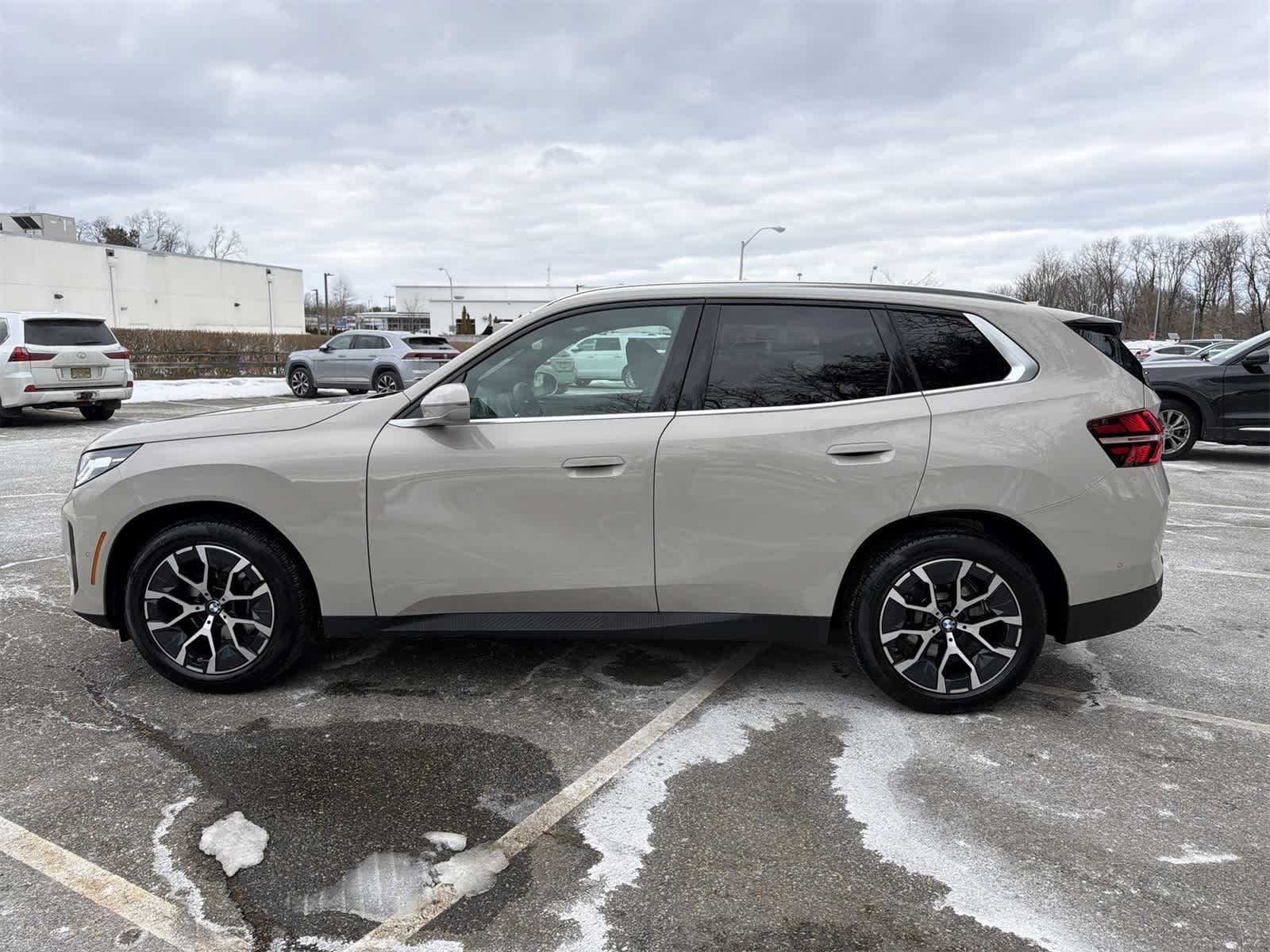 Thumbnail: 2025 BMW X3 - 11