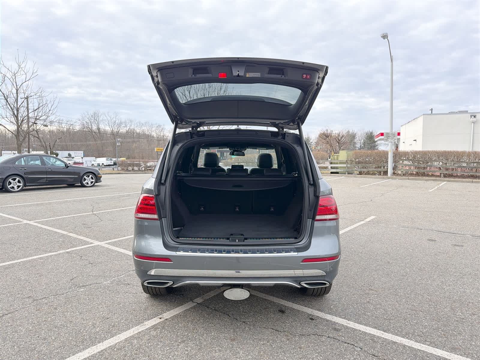 Thumbnail: 2018 Mercedes-Benz GLE - 27