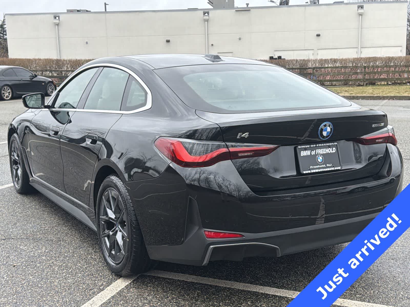 Thumbnail: 2023 BMW i4 - 12