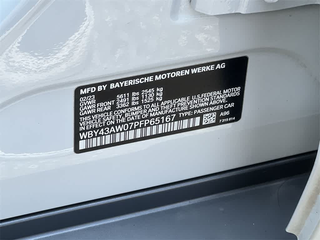 Thumbnail: 2023 BMW i4 - 29