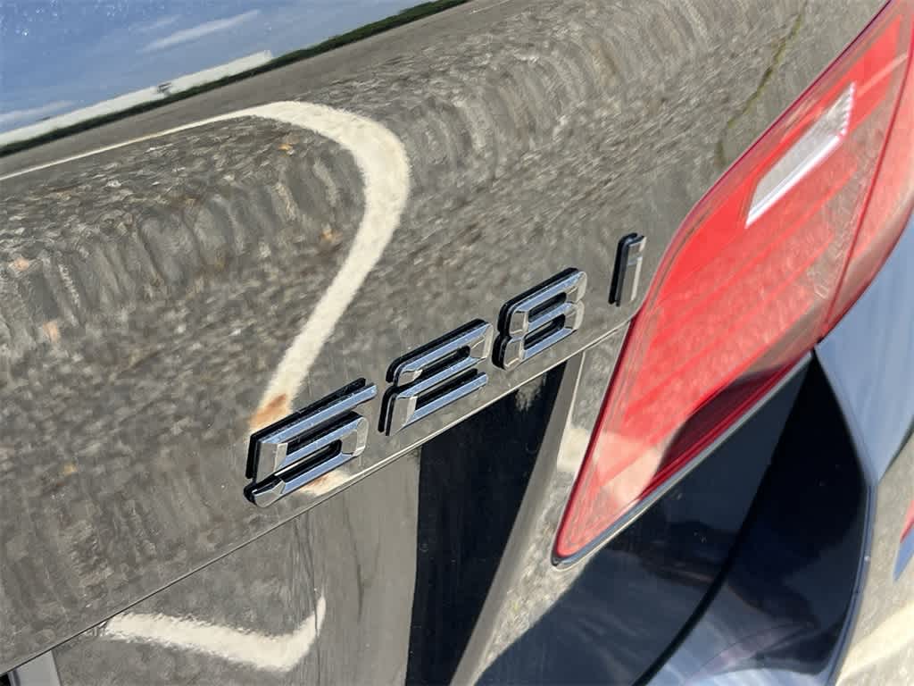 Thumbnail: 2016 BMW 5 Series - 15