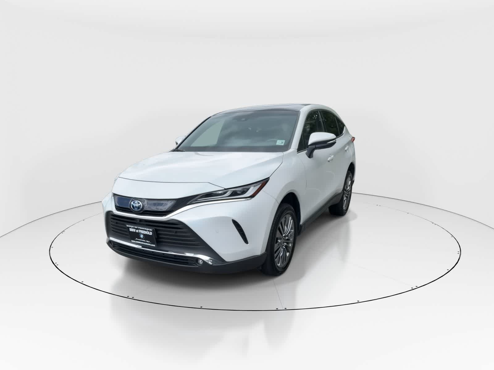 Thumbnail: 2023 Toyota Venza - 4
