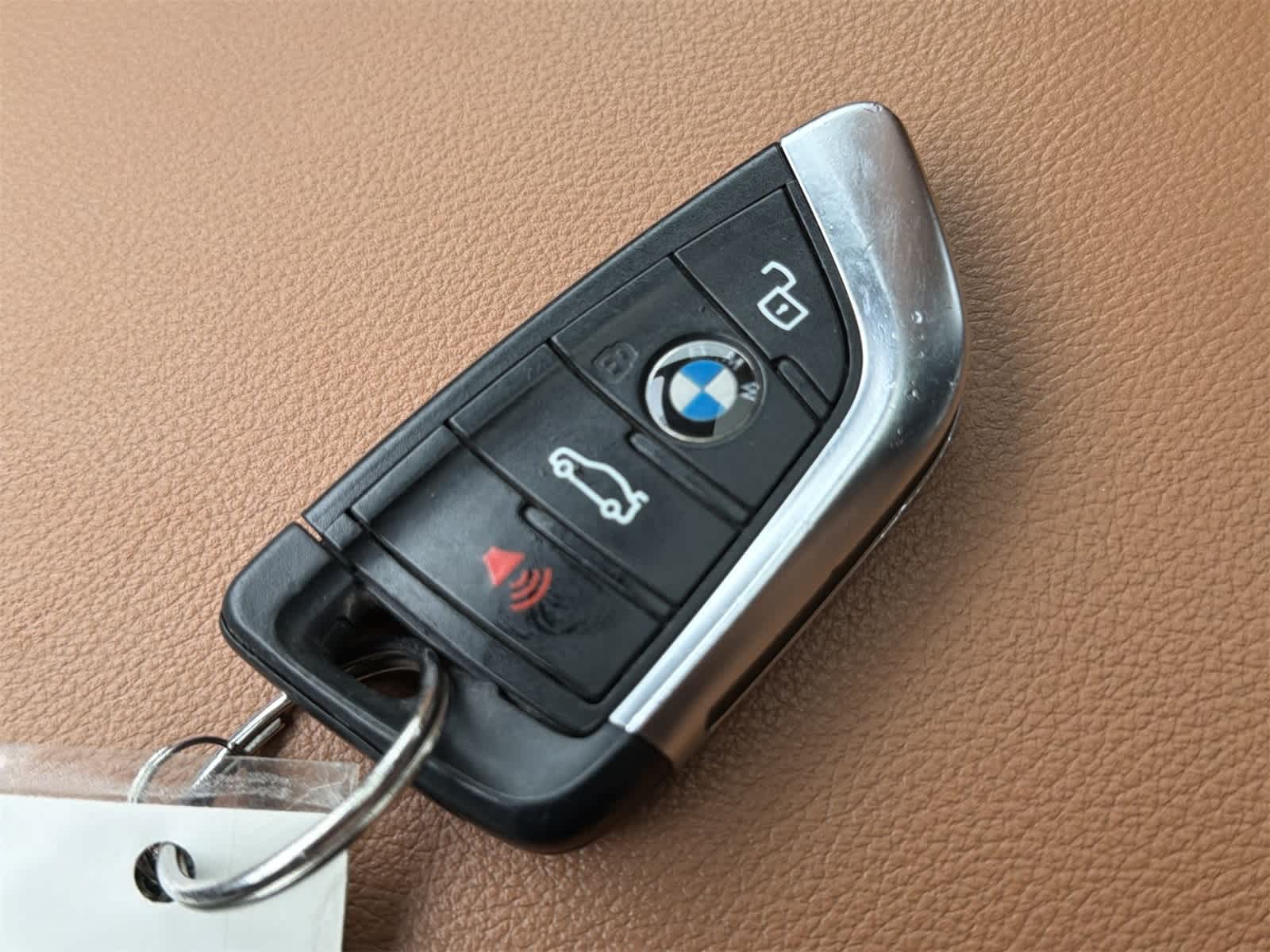 Thumbnail: 2023 BMW i4 - 28