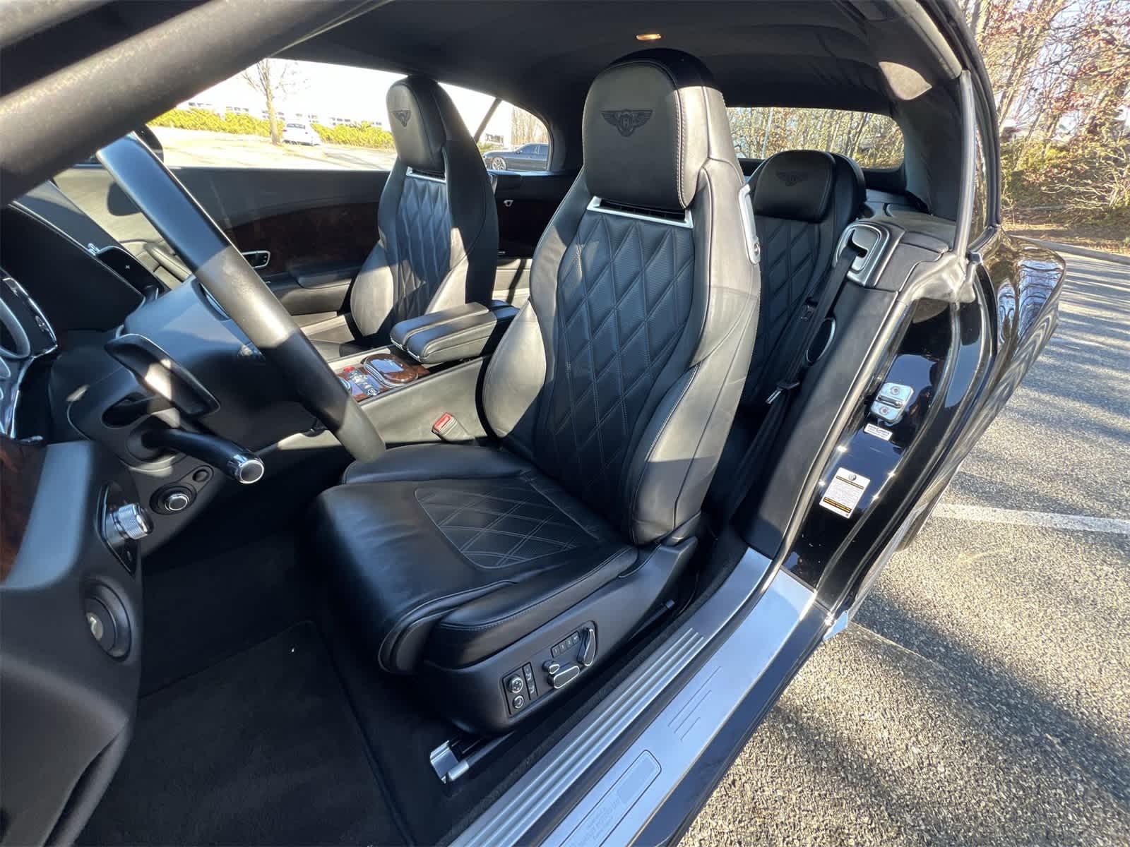 Thumbnail: 2013 Bentley Continental - 19