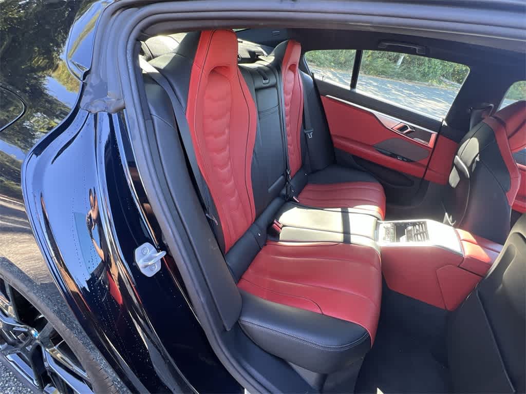 Thumbnail: 2025 BMW 8 Series - 21