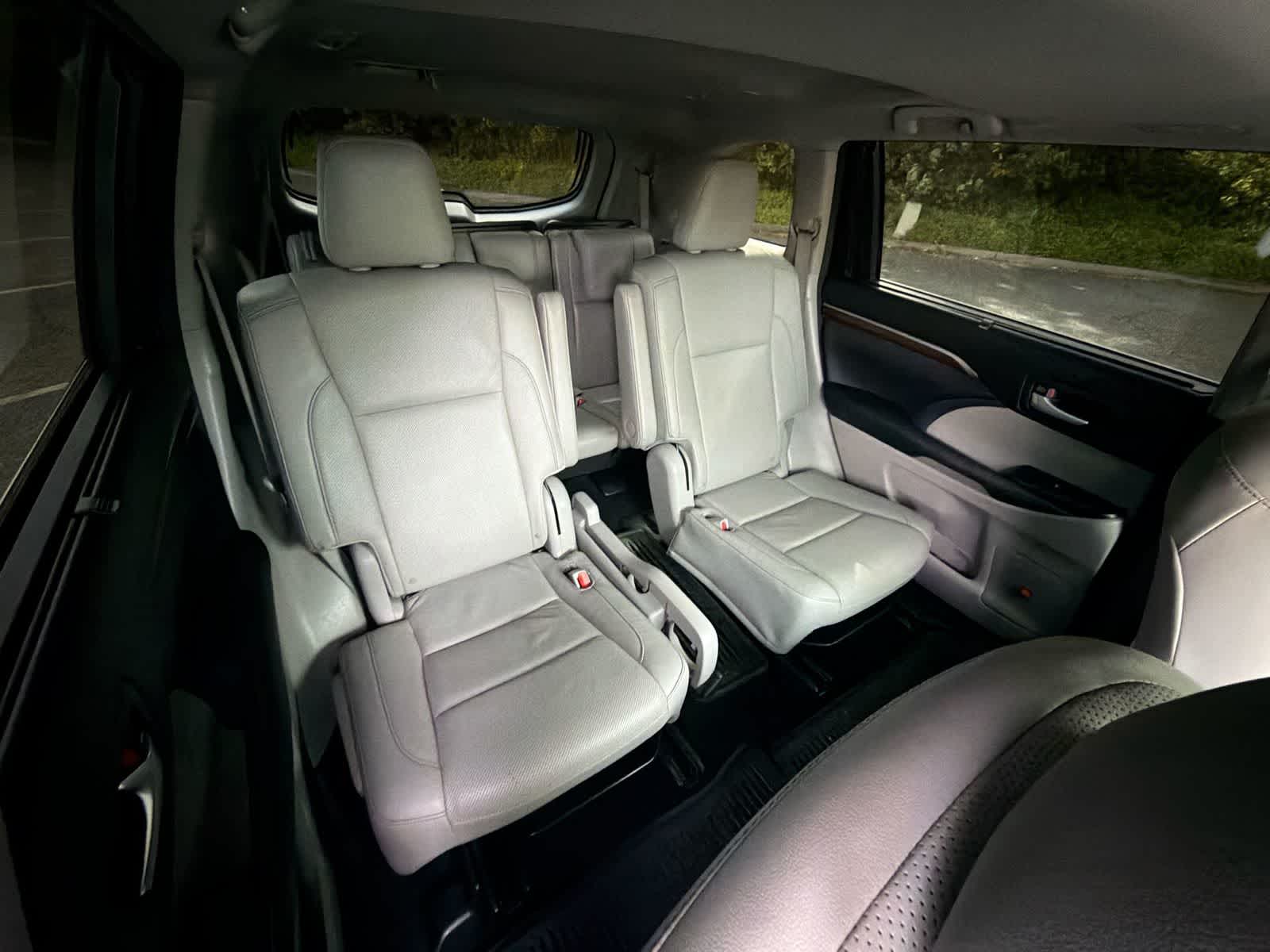 Thumbnail: 2014 Toyota Highlander - 20