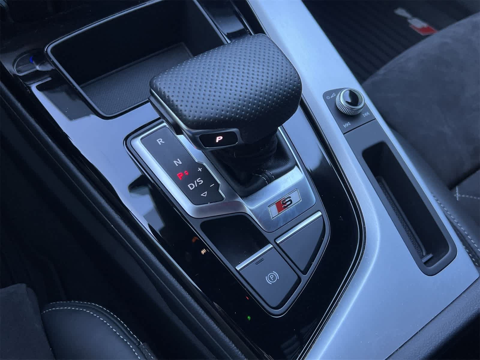 Thumbnail: 2021 Audi S4 - 25