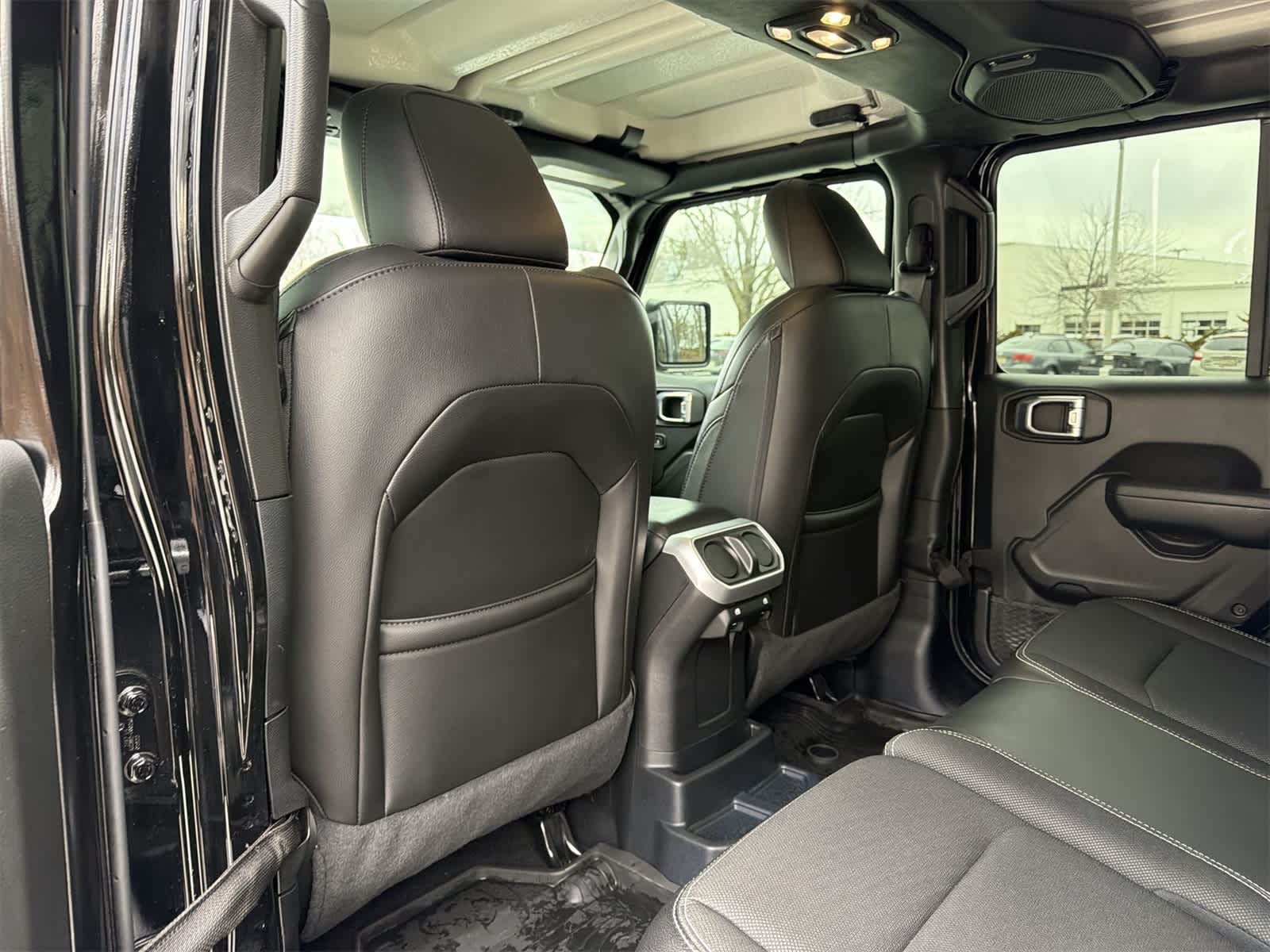 Thumbnail: 2023 Jeep Wrangler - 20