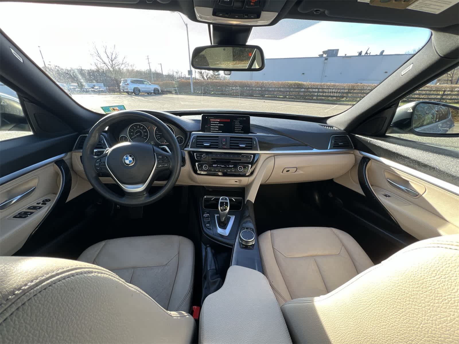 Thumbnail: 2018 BMW 3 Series - 18