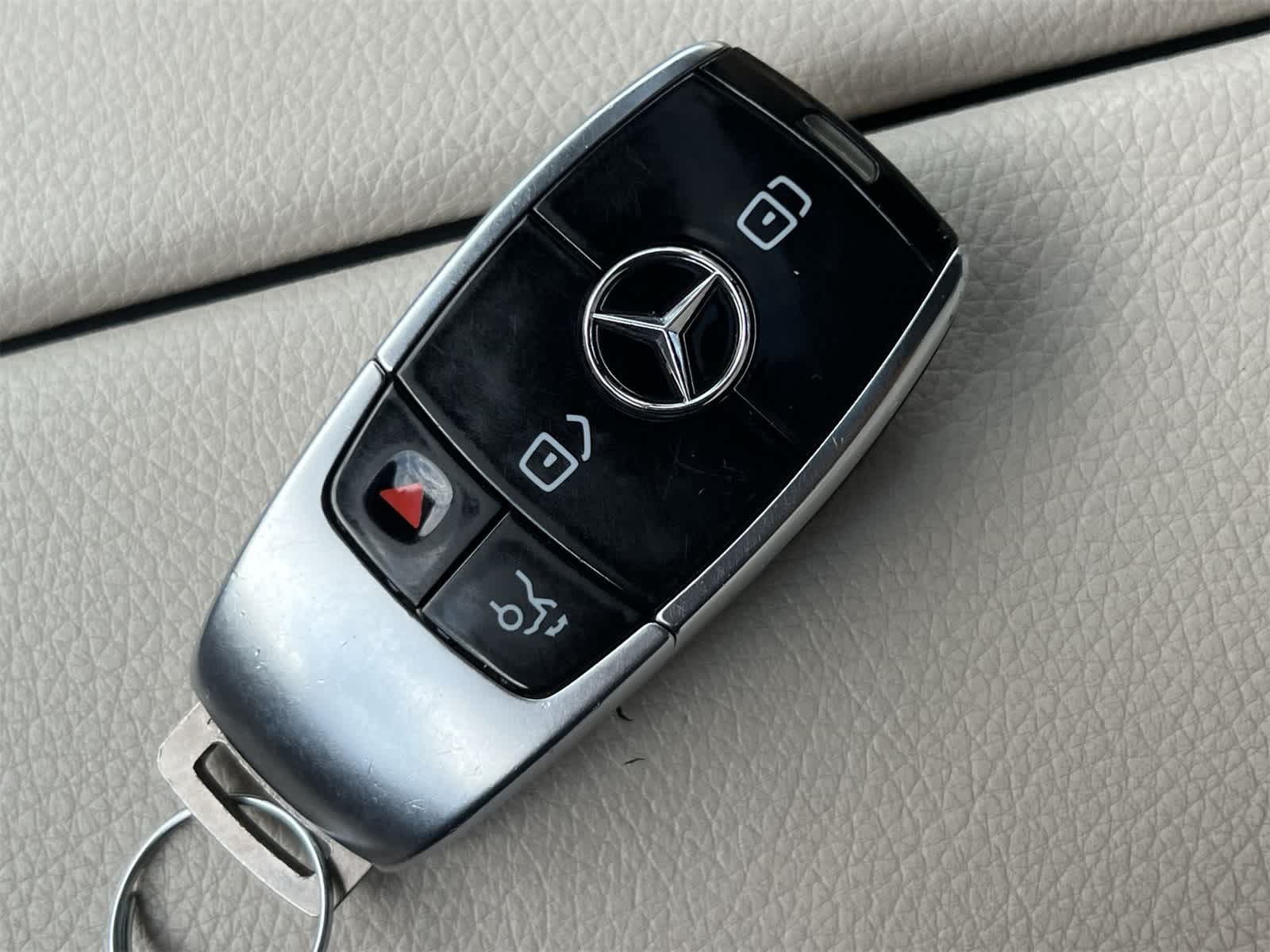 Thumbnail: 2021 Mercedes-Benz E-Class - 28