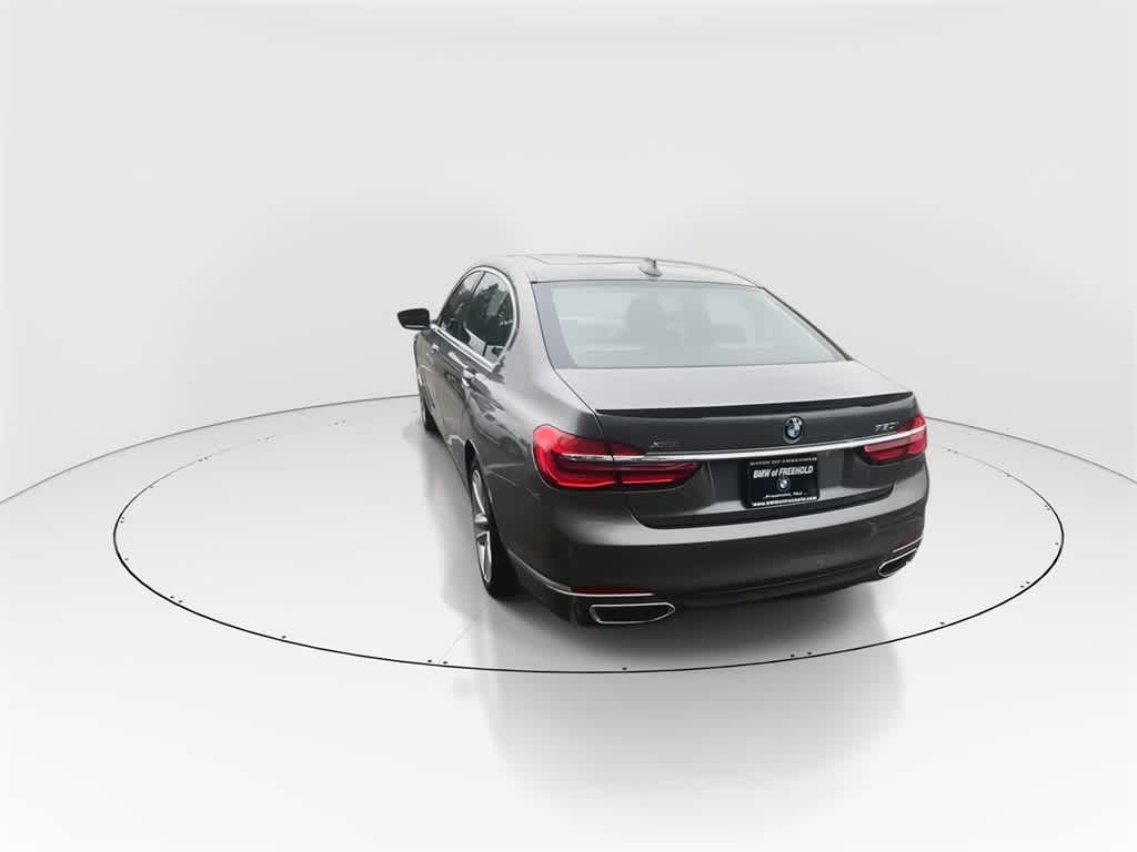 Thumbnail: 2017 BMW 7 Series - 8