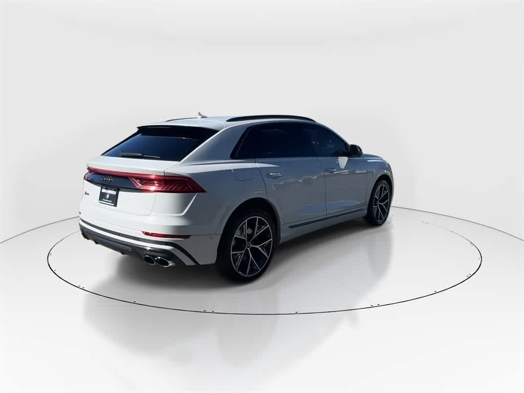 Thumbnail: 2023 Audi SQ8 - 9