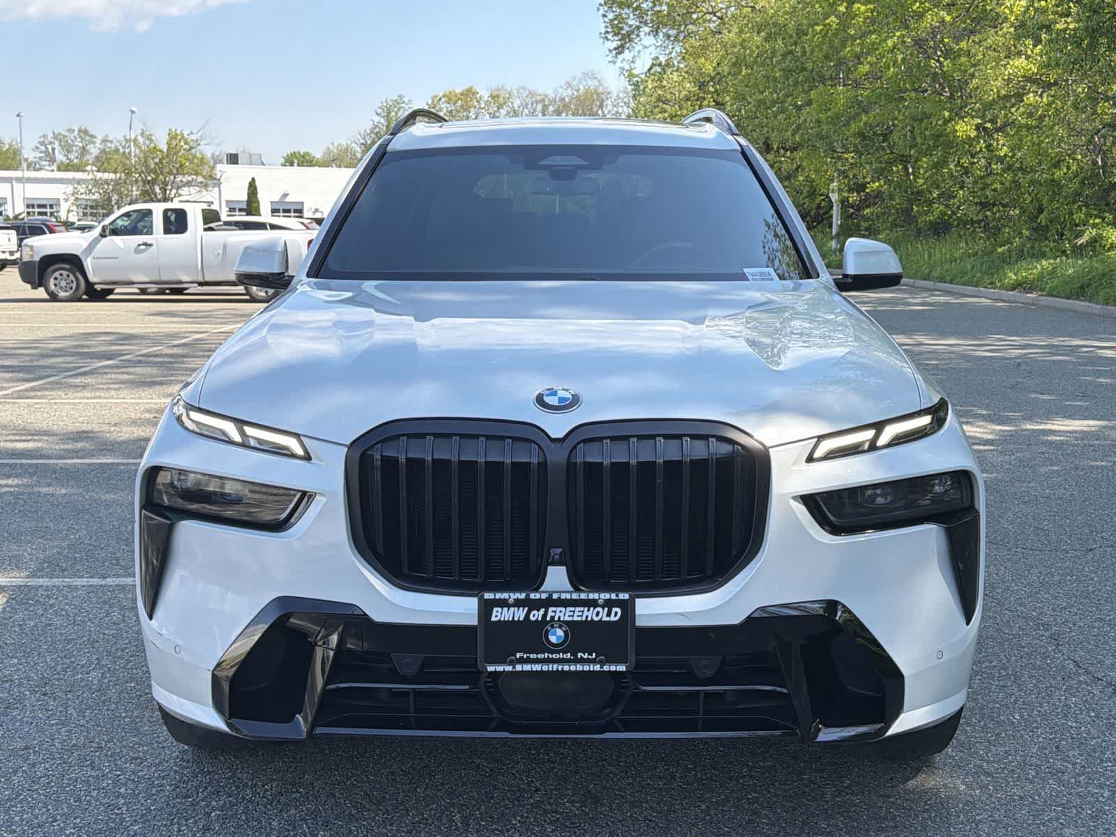 Thumbnail: 2023 BMW X7 - 14