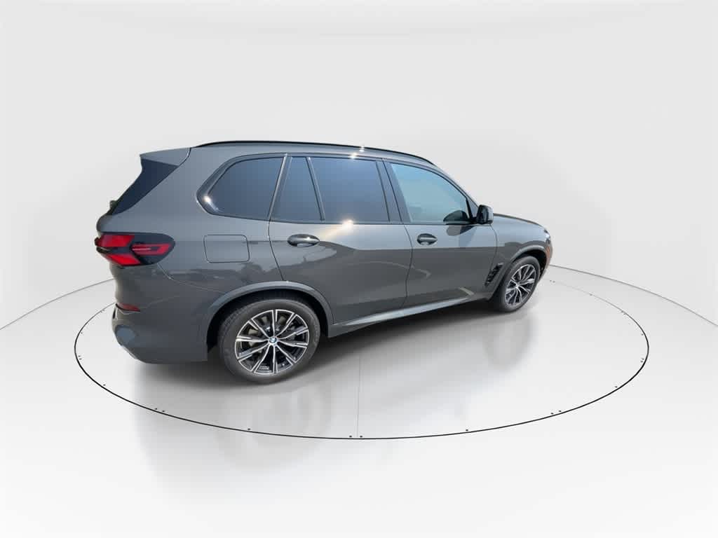 Thumbnail: 2026 BMW X5 - 9