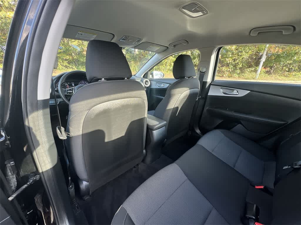 Thumbnail: 2023 Kia Forte - 20