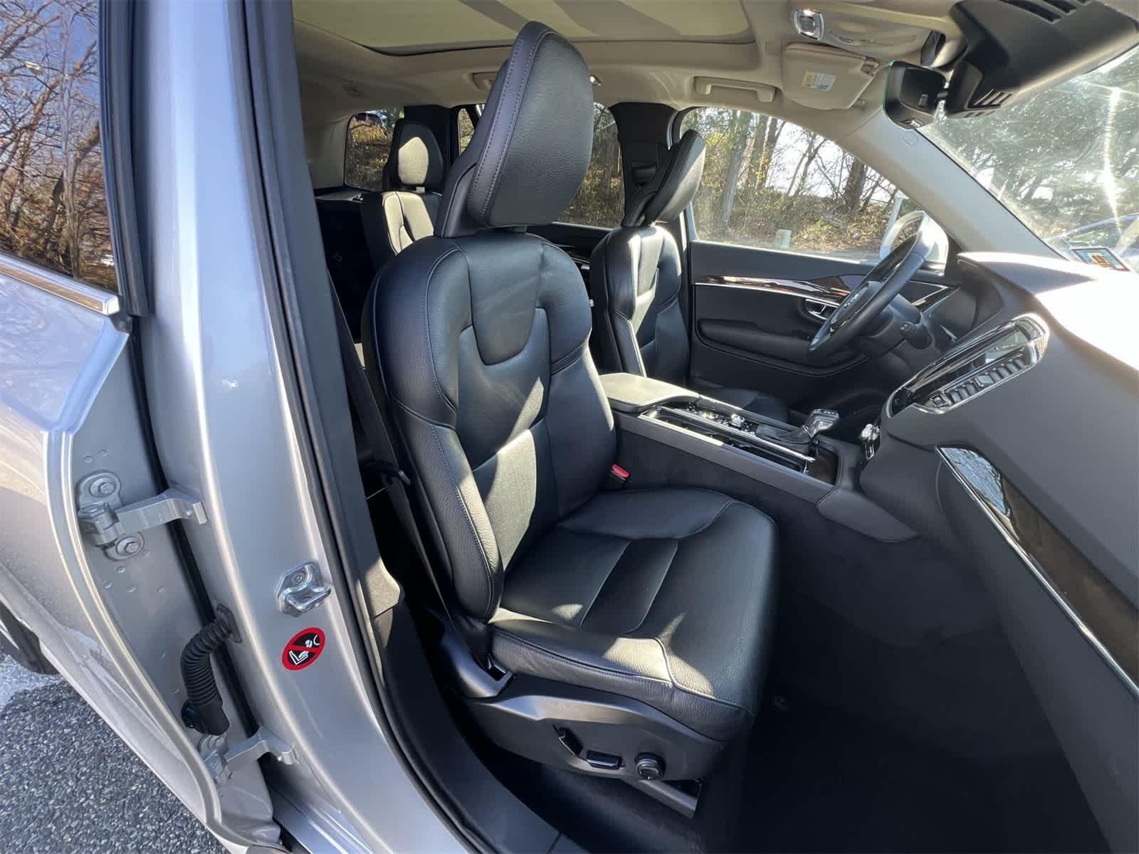 Thumbnail: 2016 Volvo XC90 - 22