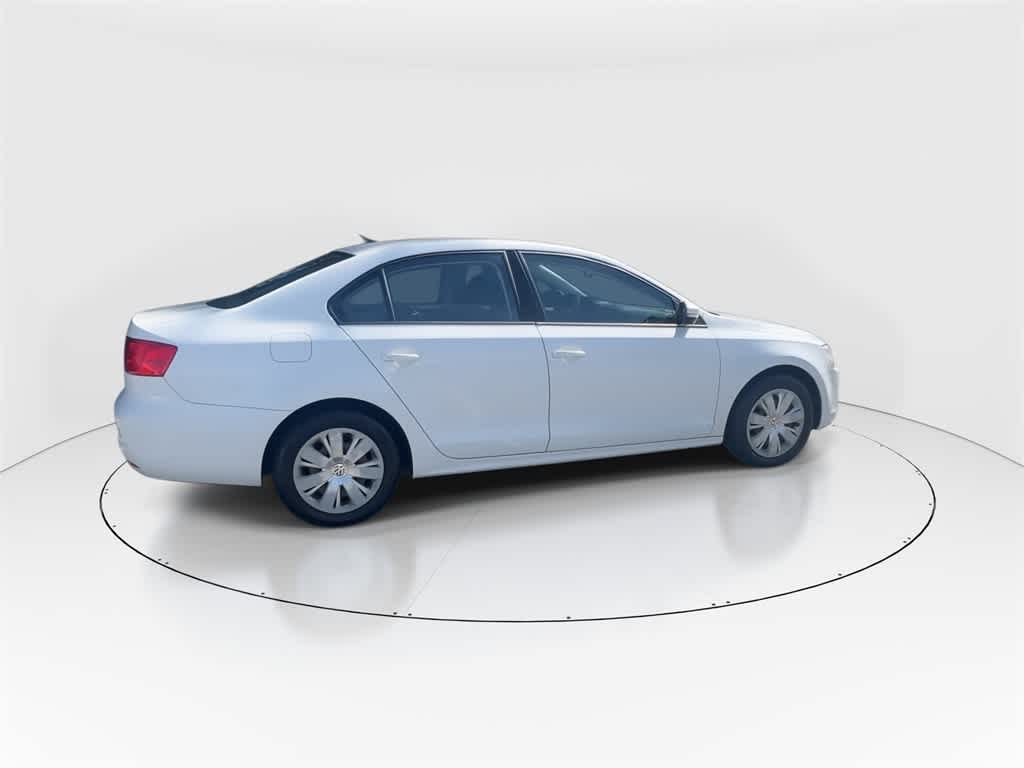 Thumbnail: 2014 Volkswagen Jetta - 2