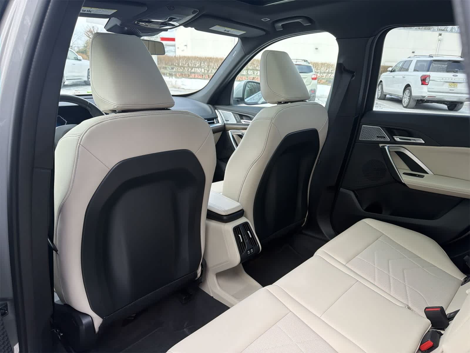 Thumbnail: 2025 BMW X1 - 20