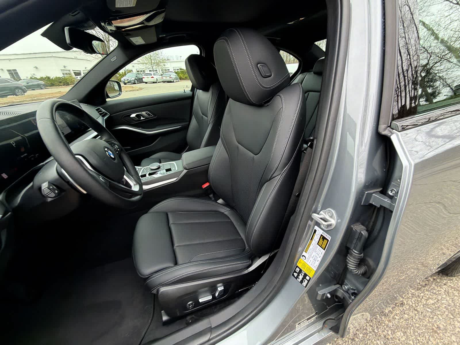 Thumbnail: 2023 BMW 3 Series - 19