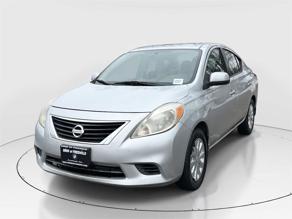 Used 2013 Nissan Versa 1.6 SV Sedan