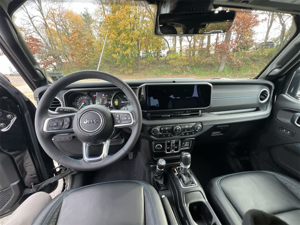 Thumbnail: 2024 Jeep Wrangler - 18