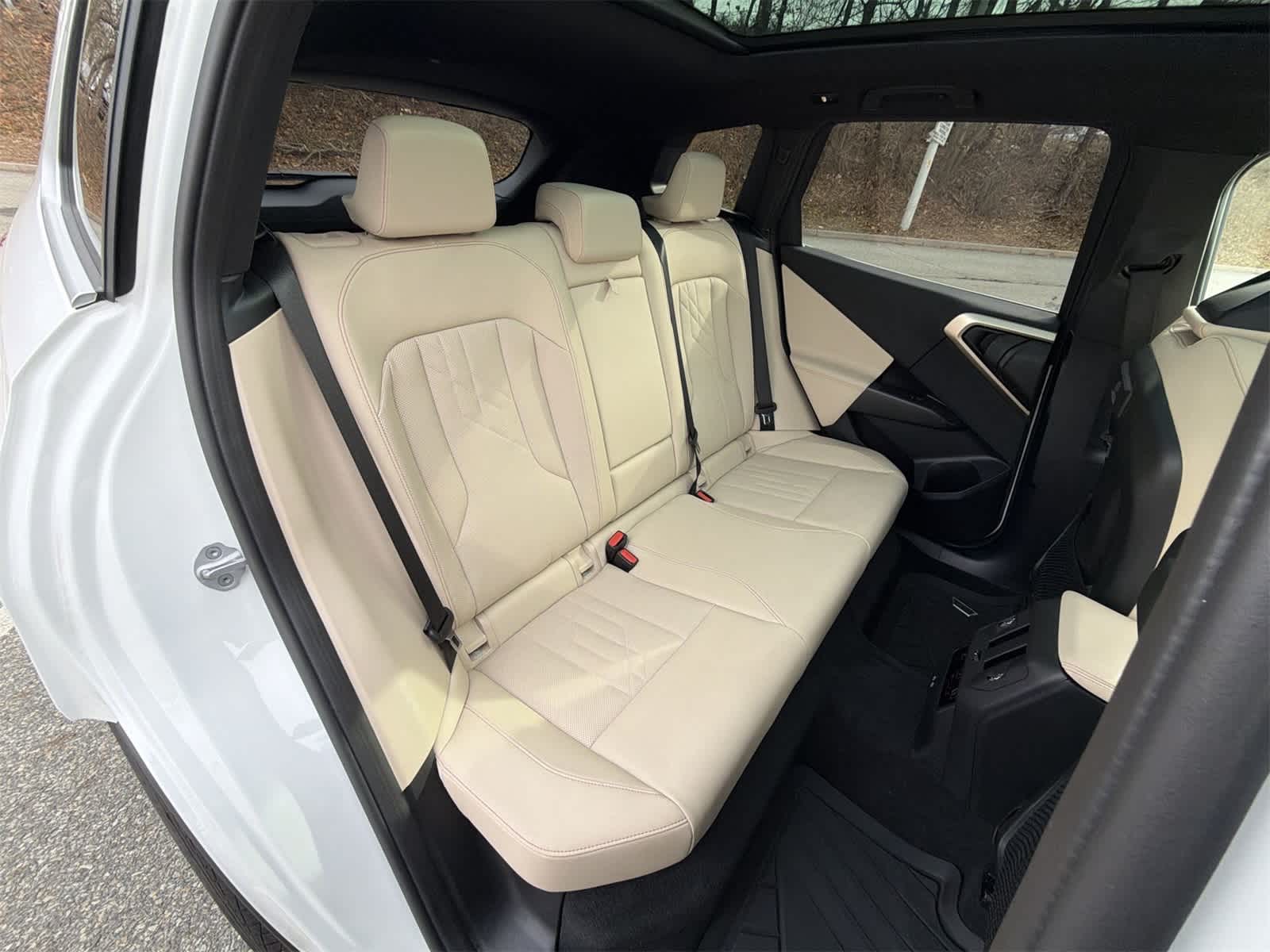 Thumbnail: 2025 BMW X3 - 21