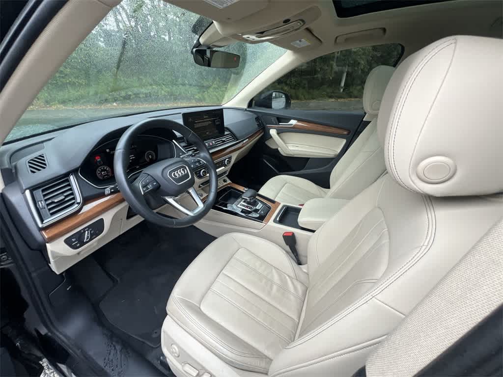 Thumbnail: 2022 Audi Q5 - 10