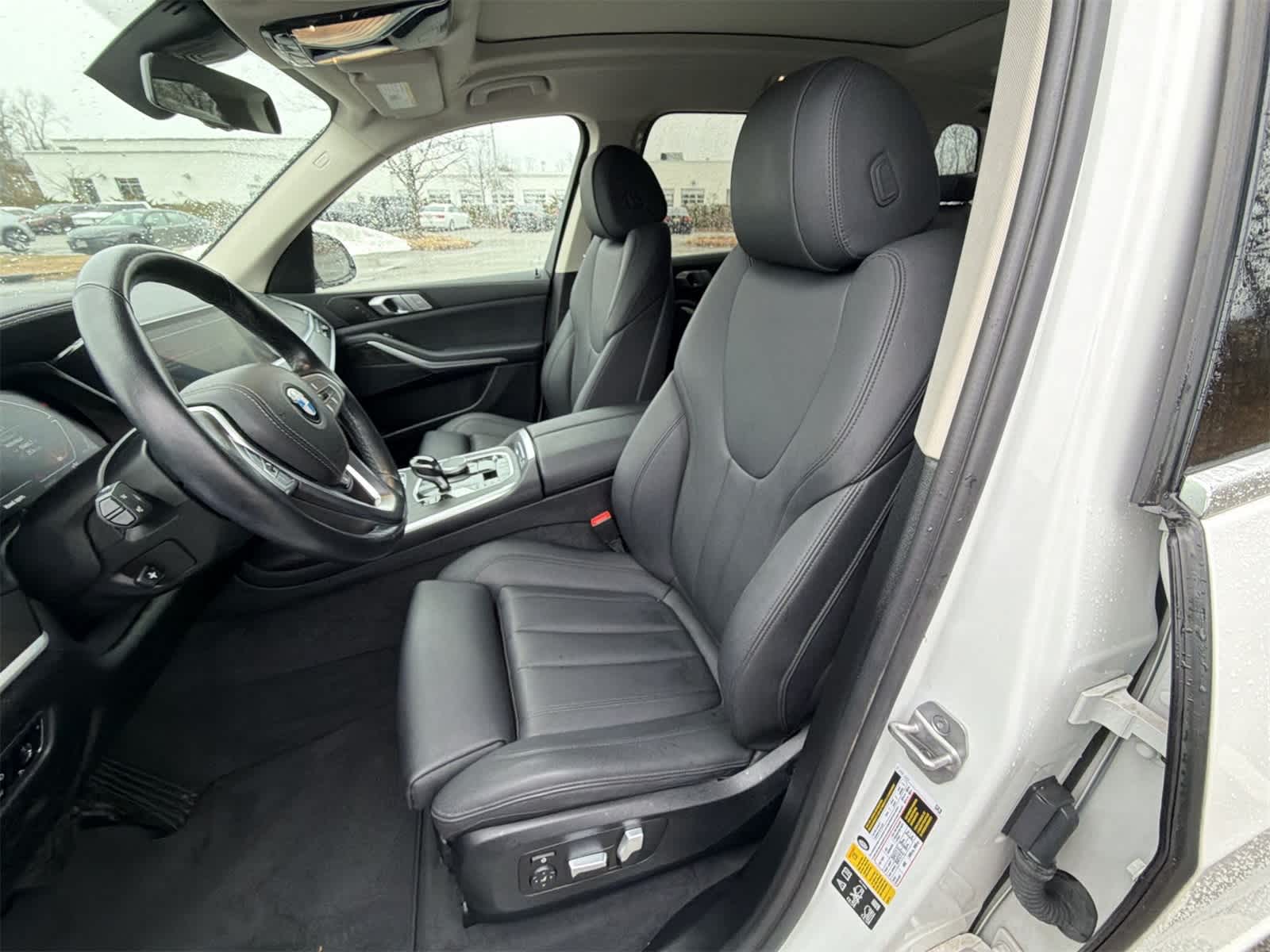 Thumbnail: 2021 BMW X7 - 19