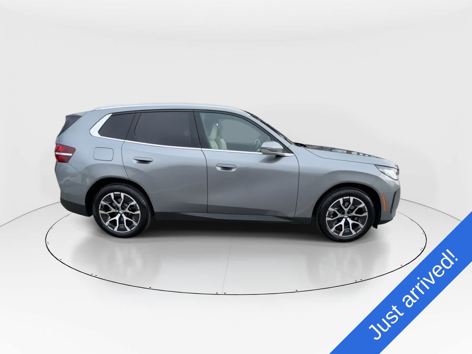 Thumbnail: 2025 BMW X3 - 9